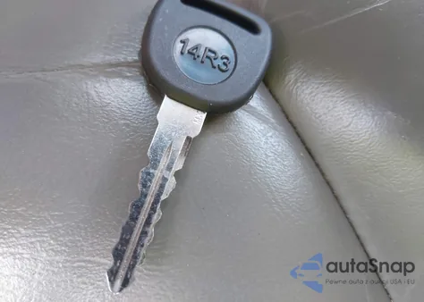 2003 Chevrolet Suburban 1500 Ls z USA, uszkodzony, nr VIN 3GNFK16Z93G209244